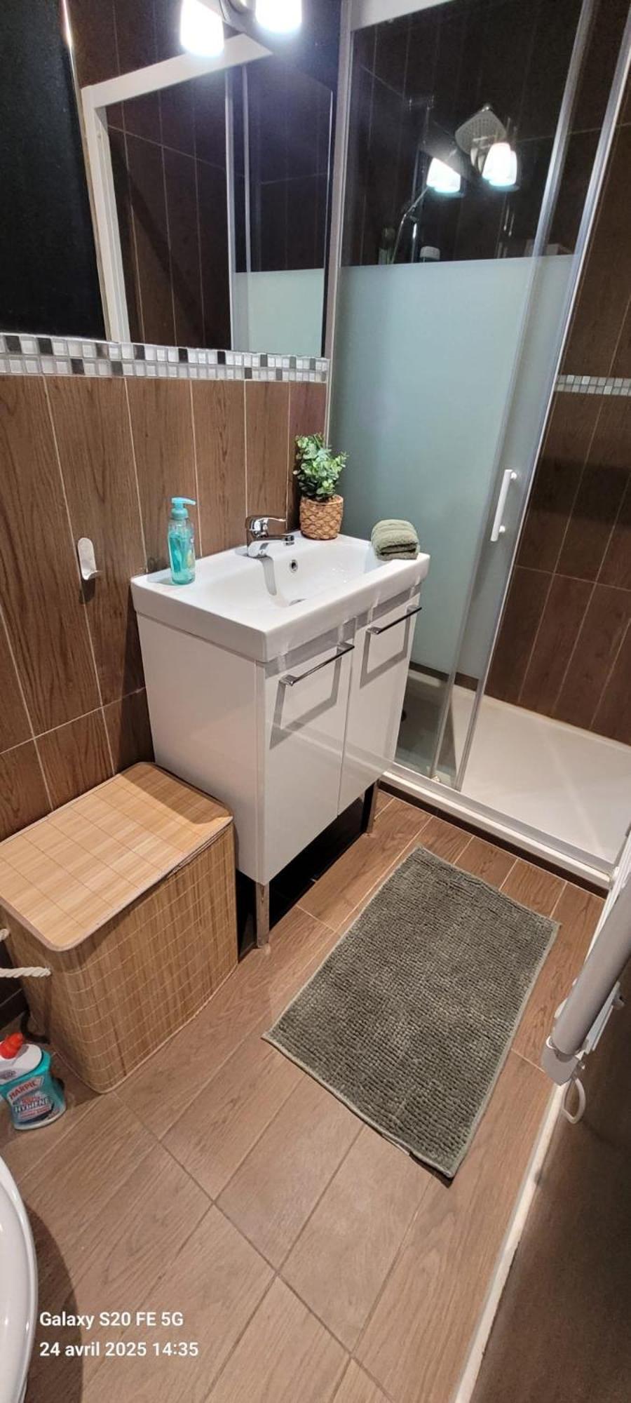 Les Volets Bleus - Deux Appartements Et Un Studio, Jardin 부르주 외부 사진